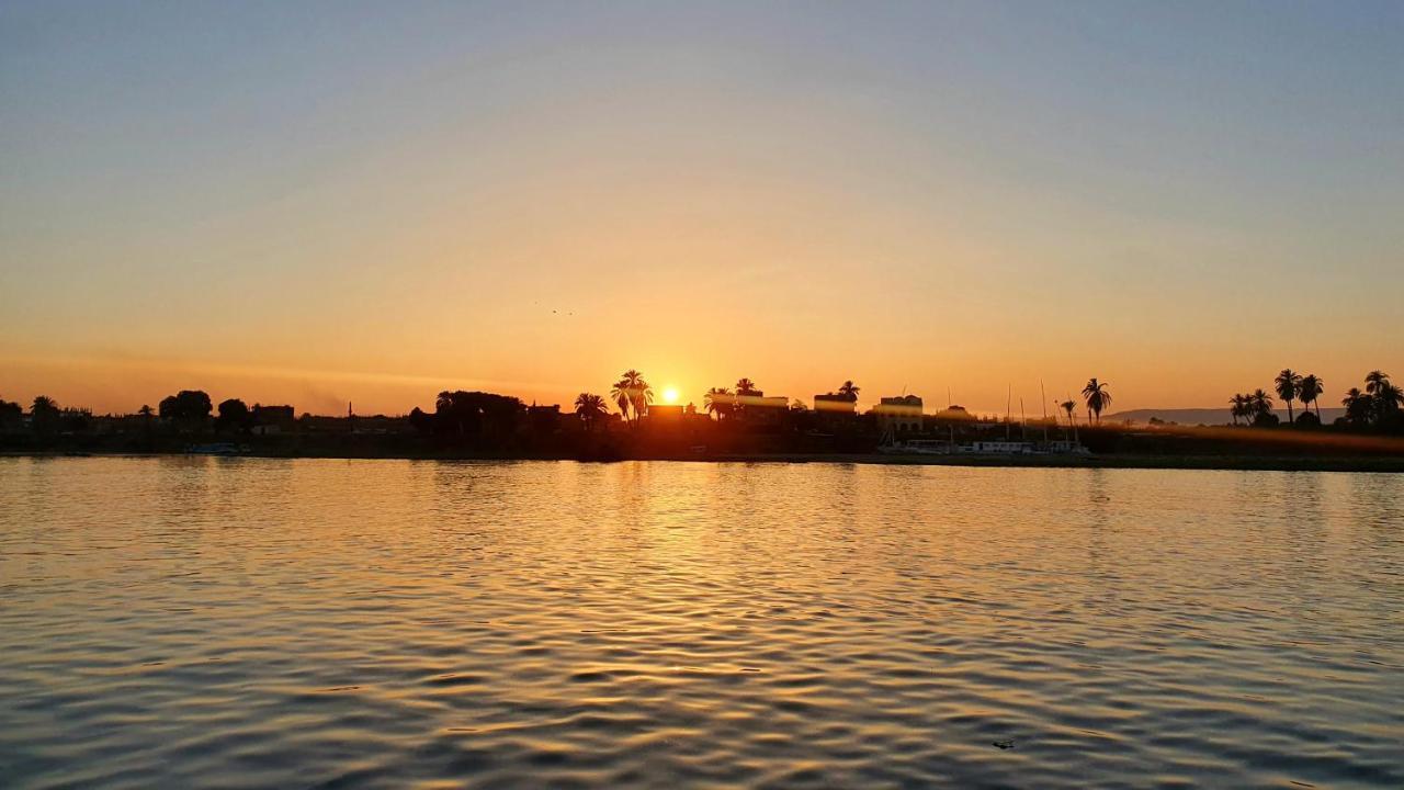 Luxor Guest House ภายนอก รูปภาพ